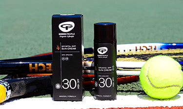 men's spf moisturiser with tennis racket and ball